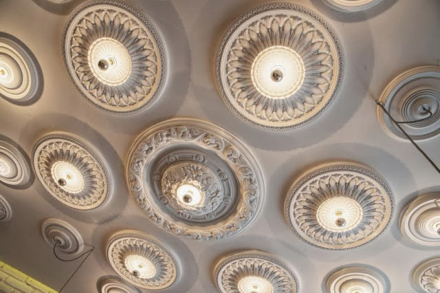ceiling_medallion.jpg
